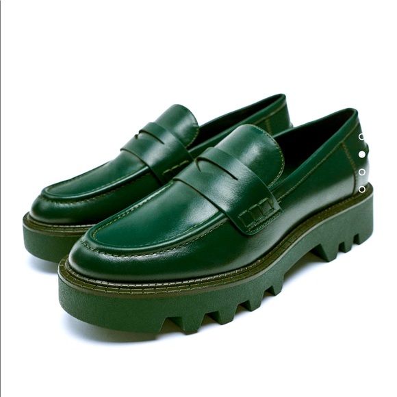 Zara Shoes - Flash sale🔥🔥Zara treaded sole loafers bloggers fav